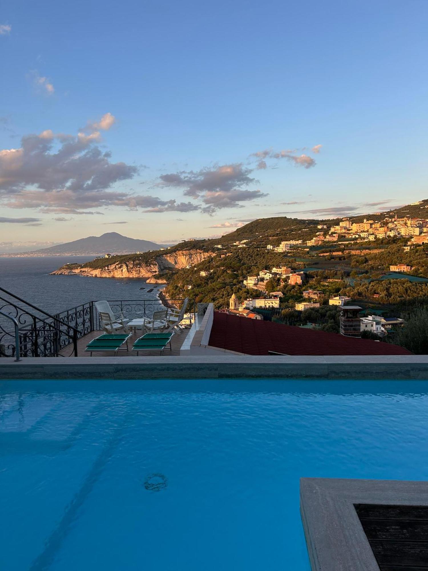 La Fenice -White House- Homeinsorrento- Massa Lubrense Zewnętrze zdjęcie
